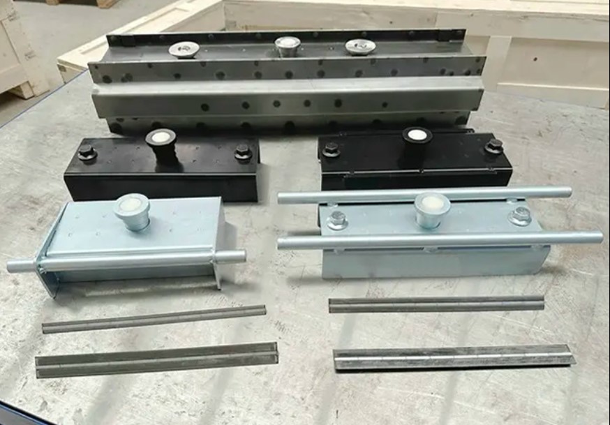 Shuttering Magnets with Side Rods 